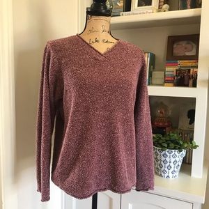 Columbia warm maroon pullover v-neck cozy!